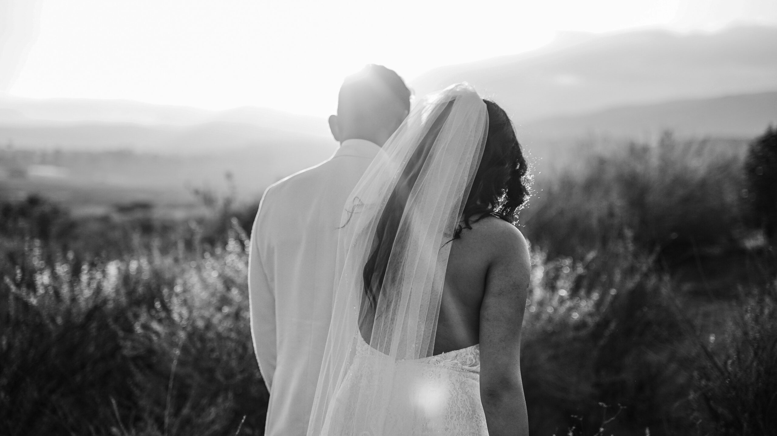 Bride veil flowing black and white